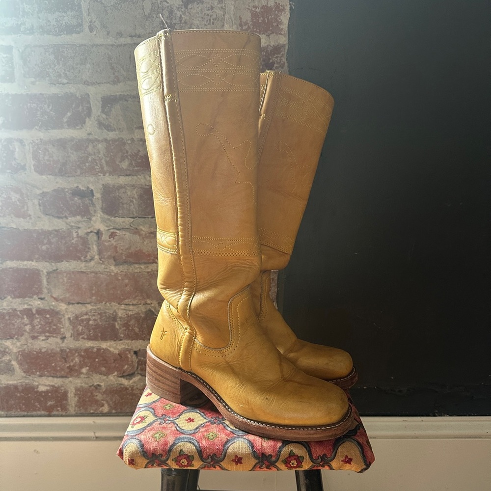 Frye Campus Frye Boots Size 7 Banana Yellow Made in USA